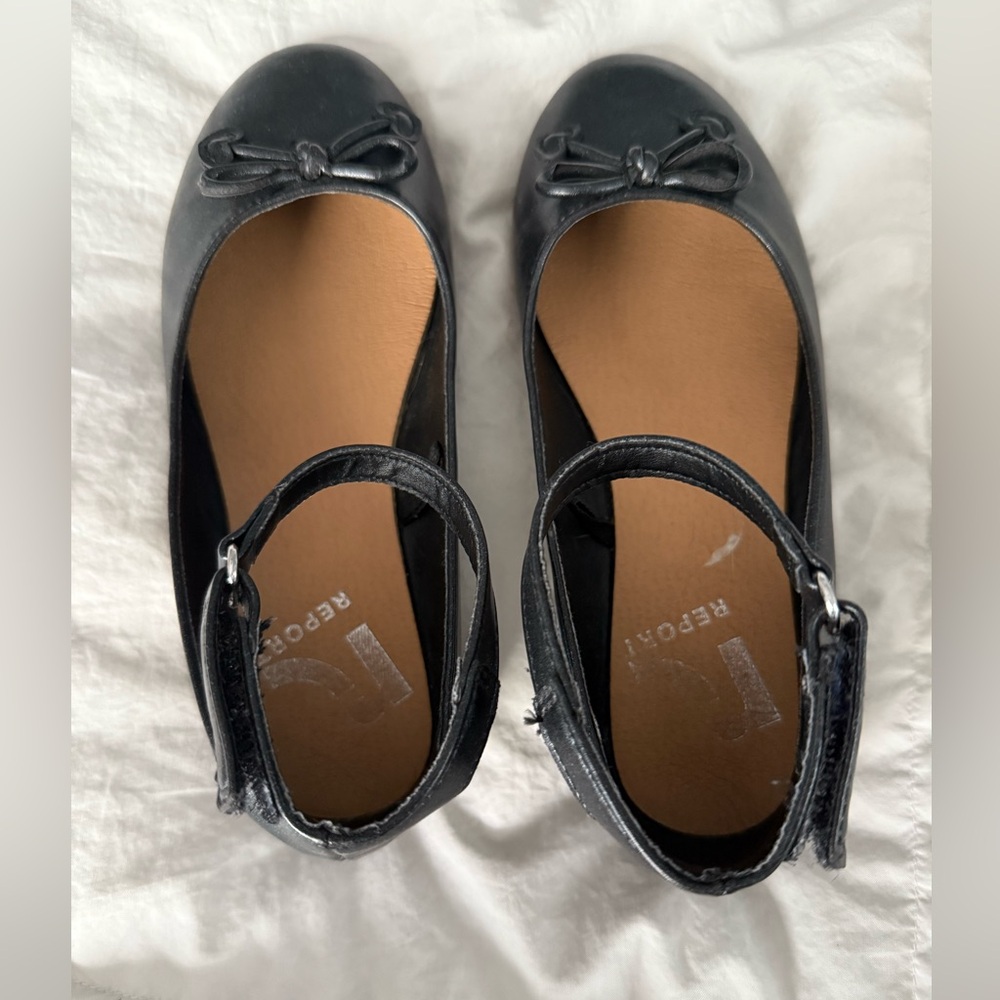 Report Black Ballet Flats with Bow